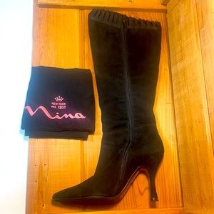 Nina High Heal  Knee High Zip Up Leather Boots! I Very Good Used Condition!